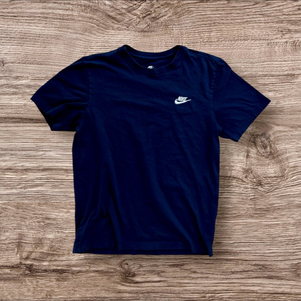 Nike Men's Deep Blue Short Sleeve Tee Size Small